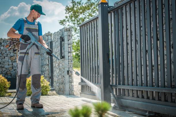 Best Pool Deck Cleaning  in Maitland, FL
